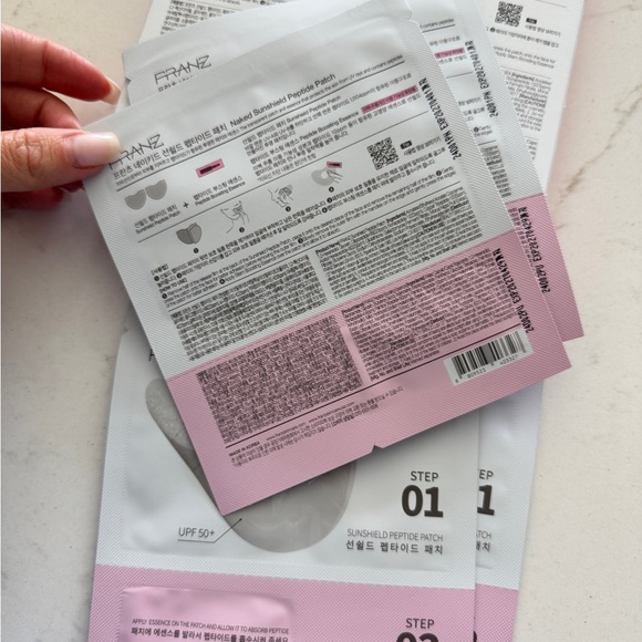 NAKED sunshield peptide patch - Picture 3 of 3